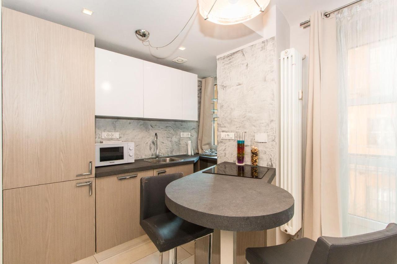 Corso Vittorio & Valentino Bright Studio Apartment Turin